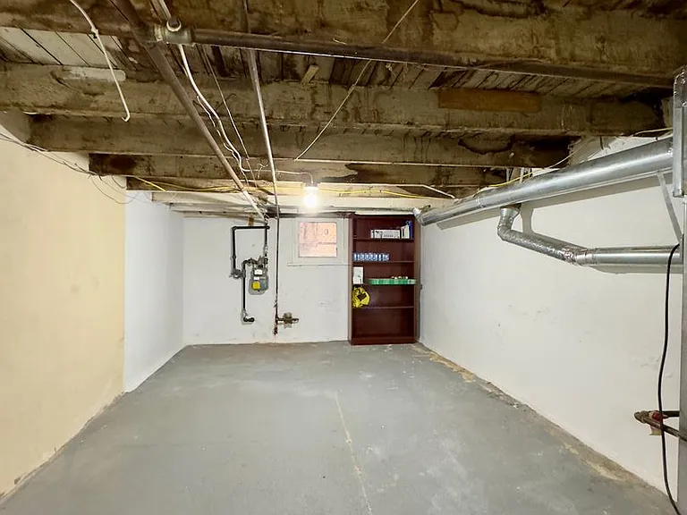 934 S East Ave — Photo 33