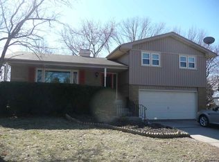 5343 Brookview Rd, Rockford, IL 61107