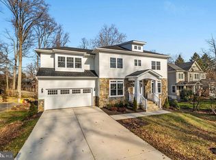5119 Yorktown Blvd, Arlington, VA 22207