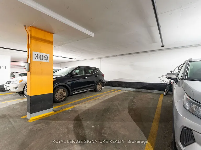 212 Eglinton Ave E #1411 — Photo 34