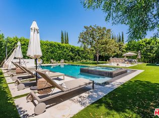 15655 Woodvale Rd, Encino, CA 91436