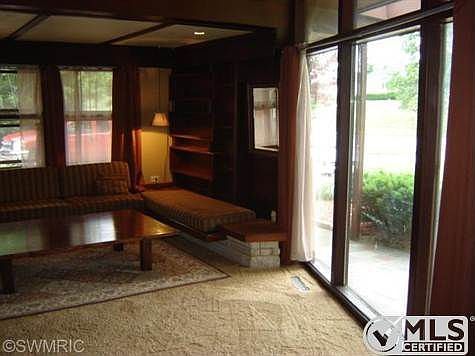 5th image of 45 Circle Dr