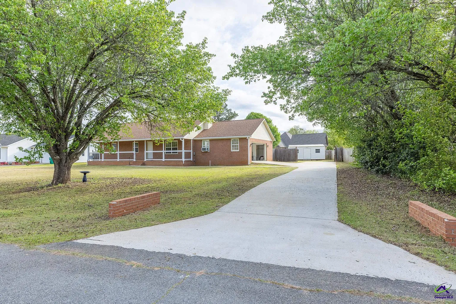 113 Lake Lillian Dr photo 1