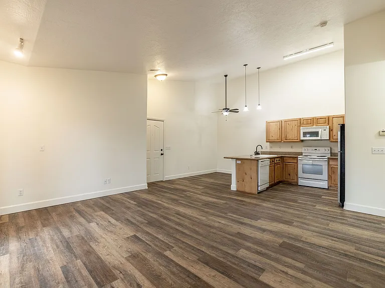 6735 N Spurwing Loop #305 — Photo 12