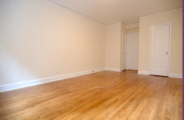 Rented by MNS | media 17