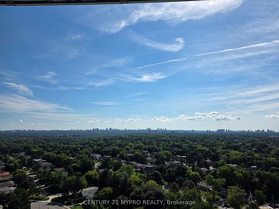 4th image of 7161 Yonge St #1830