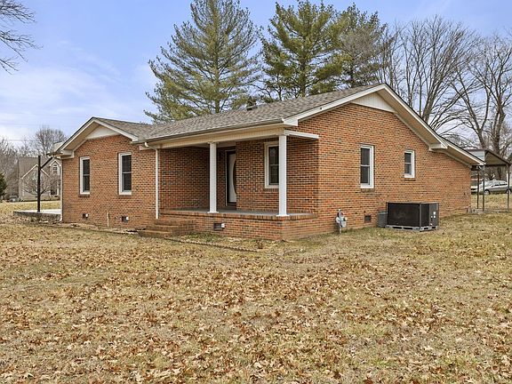 2nd image of 816 Old Woodbury Hwy