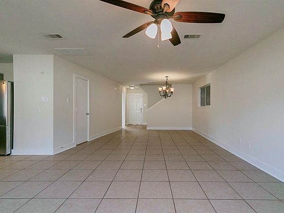 5th image of 10806 Cobblecreek Way