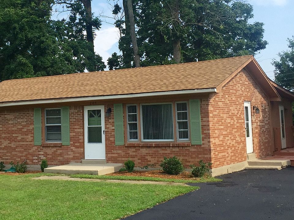 1st image of 204 Highwood Dr