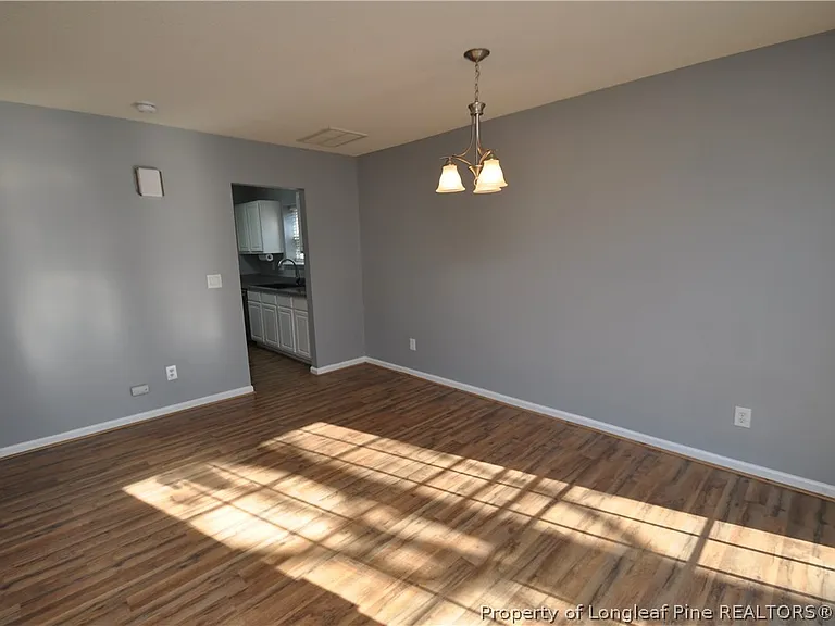 202 Thorncrest Dr — Photo 5