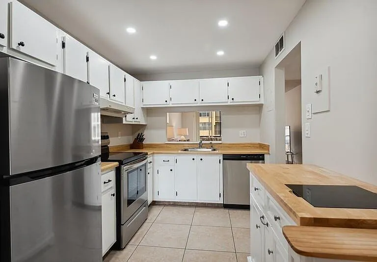 777 S Federal Hwy #202-H — Photo 27