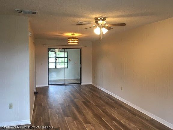 4th image of 128 Enos Ave