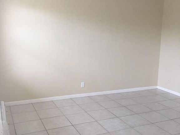2nd image of 103 Berkshire E #103