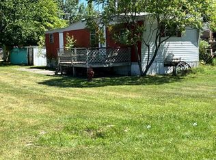 8330 Huron Dr, Port Austin, MI 48467