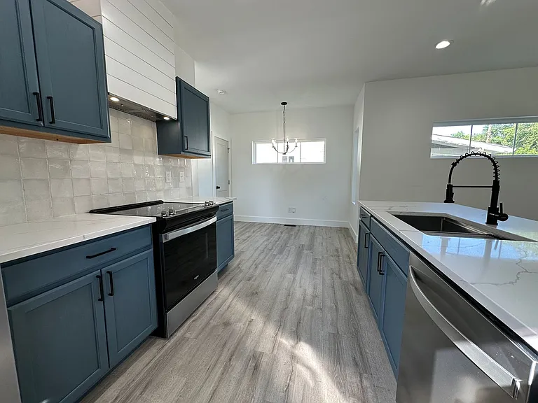 2911 Tecoma Dr — Photo 9