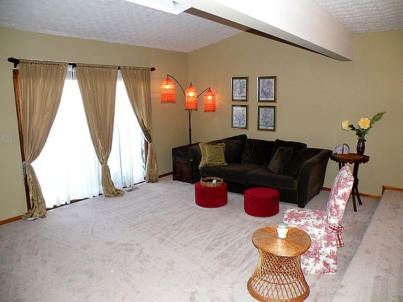 2nd image of 5832 Parkbridge Ln