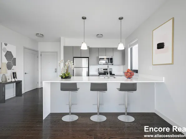 455 Harvard St, Brookline, MA