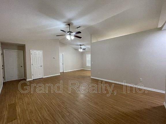 4th image of 5749 Lofty Pines Dr