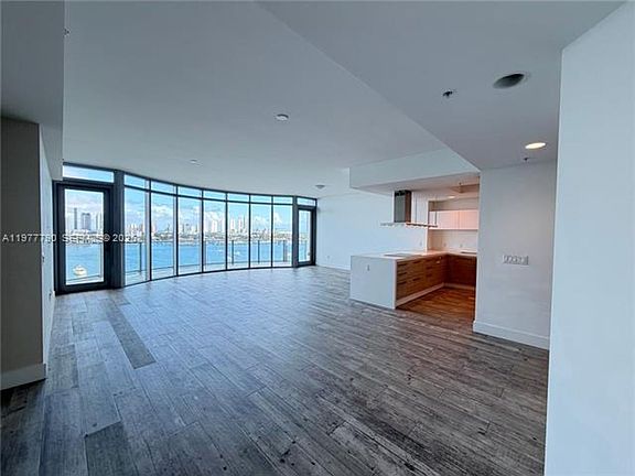 4th image of 17111 Biscayne Blvd Unit 1211