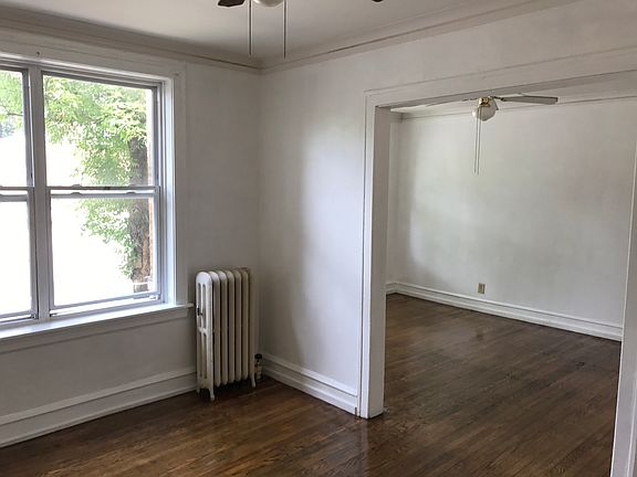 5th image of 4517 N Hamlin Ave #1
