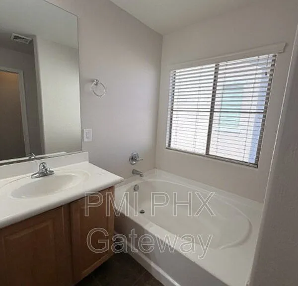 453 N Citrus Ln — Photo 14