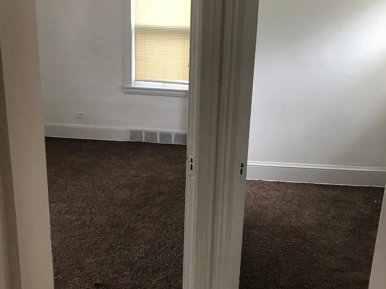 5 bed, 2003 sqft, $1,300 — Photo 3