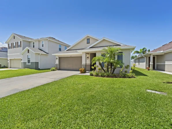 5435 NW Pine Trail Circle, Port St Lucie, FL 34983