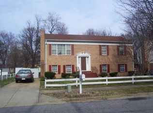 8102 Comet Dr, Fort Washington, MD 20744