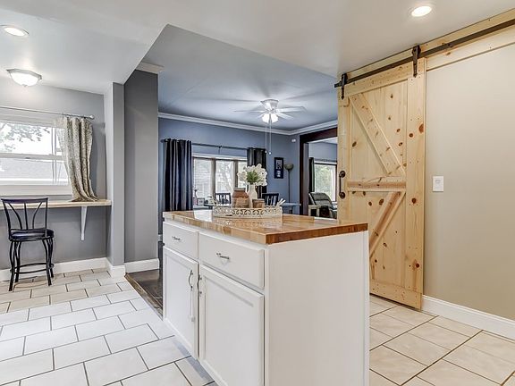 5th image of 808 N 5th St