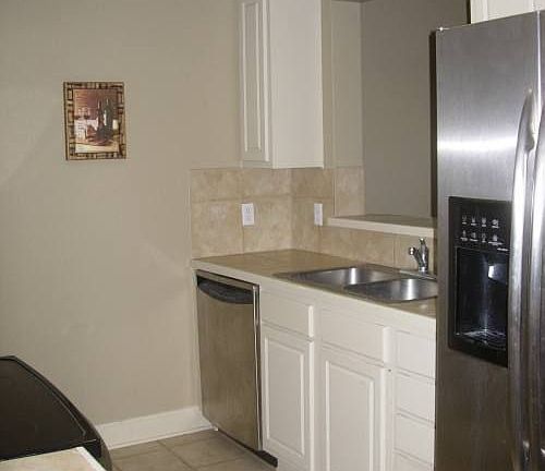 2nd image of 149 Aspen Sq #A-8