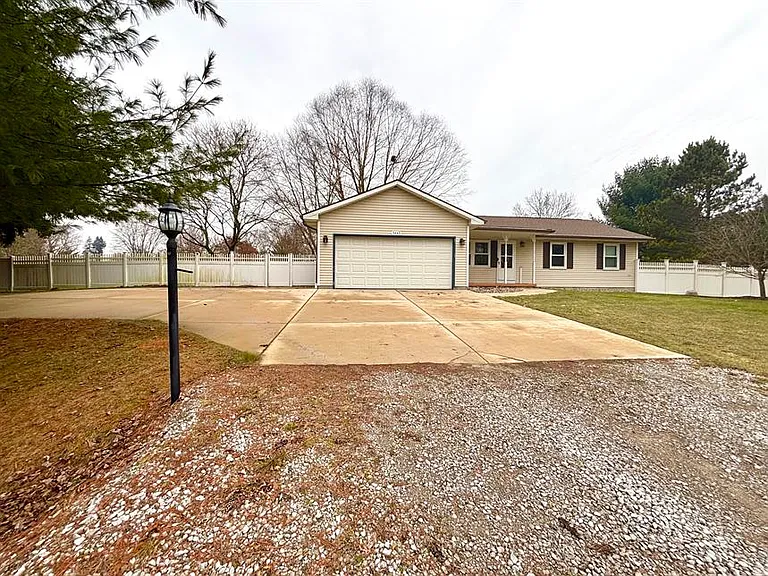 3445 Dorothy Ln — Photo 4
