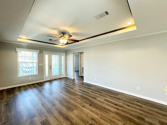 4th image of 10712 SW 32nd Ave