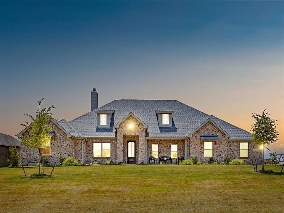 1st image of 1201 Heritage Dr