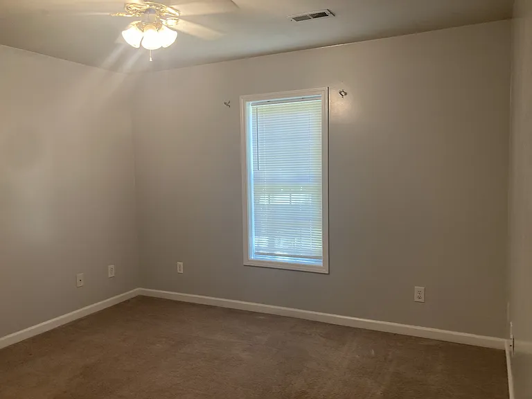 1296 Lauren Pl — Photo 2