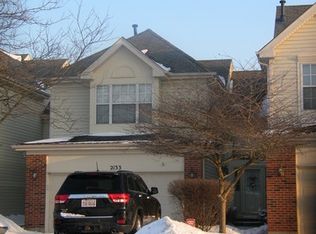 2133 Seaver Ln, Hoffman Estates, IL 60169