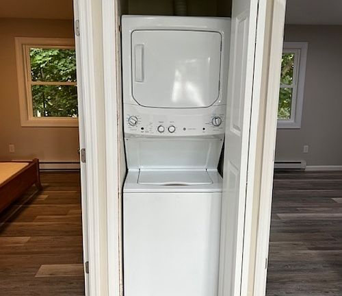 3rd image of 82 Orchard St APT 2