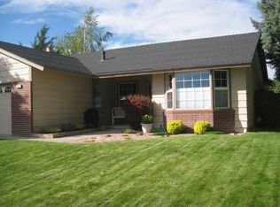 2032 Sycamore Glen Dr, Sparks, NV 89434