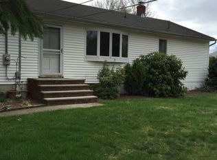 32 Heather Hills Dr, Oak Ridge, NJ 07438