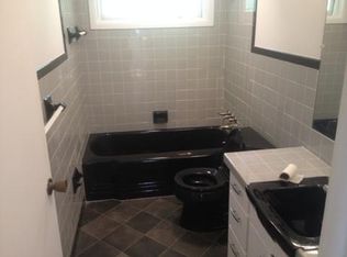 608 Edgevale Dr, Erie, PA