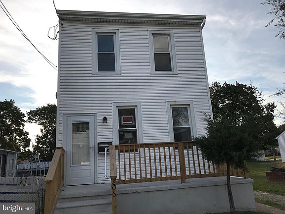 2nd image of 806 High St