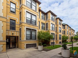 4631 S Lake Park, Chicago, IL 60653