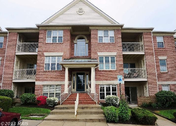 1st image of 1710 Landmark Dr #1M