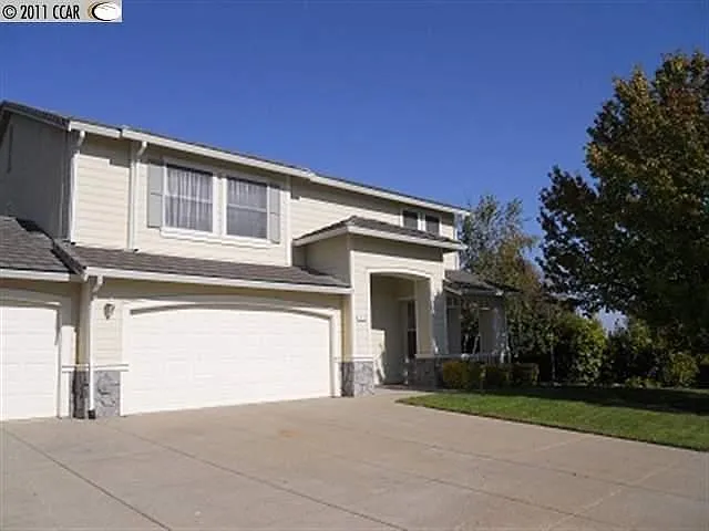 4713 Golden Bear Dr photo 1