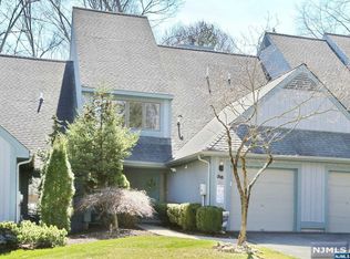 36 Braeburn Dr, Township Of Washington, NJ 07676