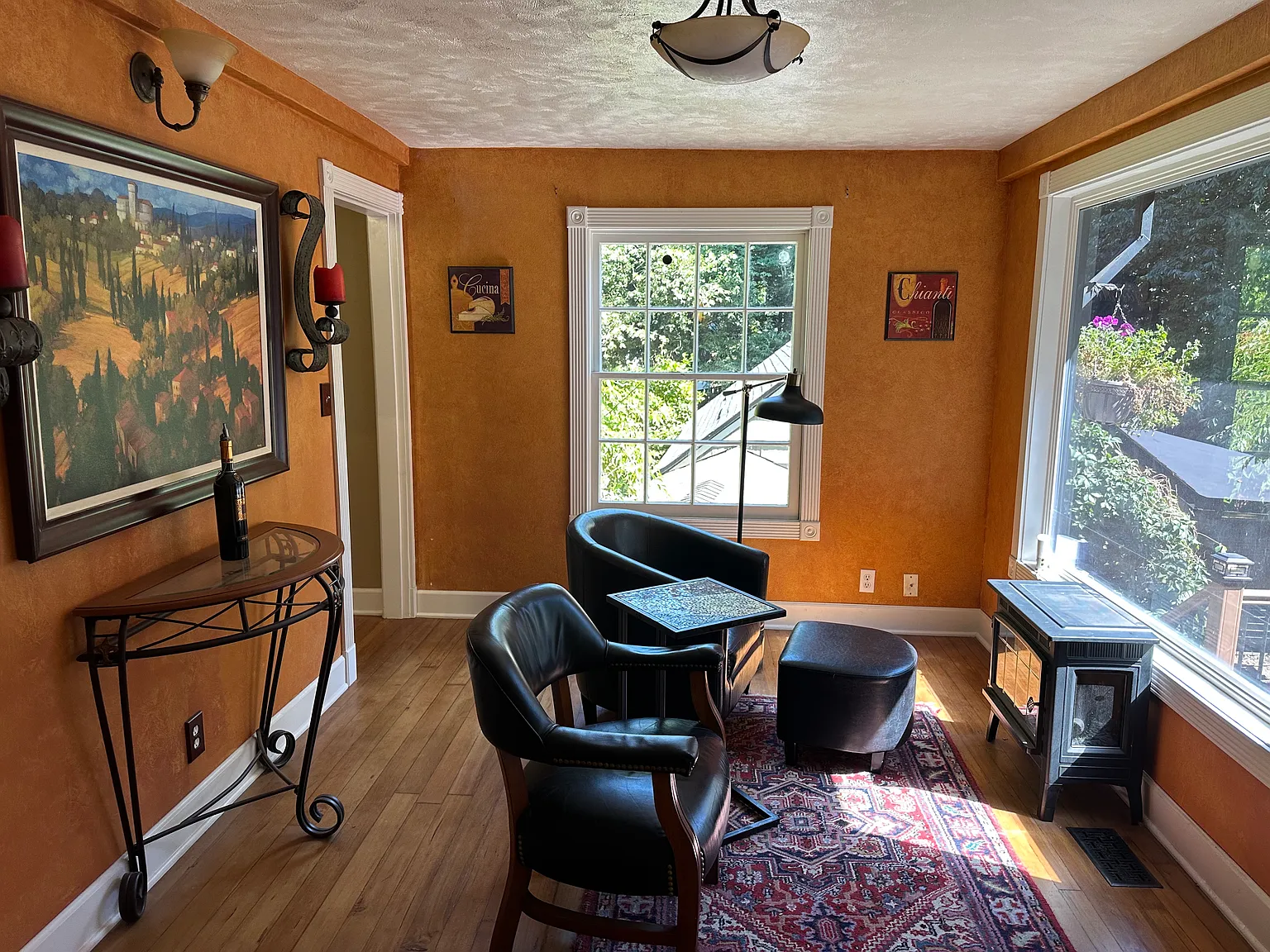 3 bed, 2479 sqft, $3,295 — Photo 4