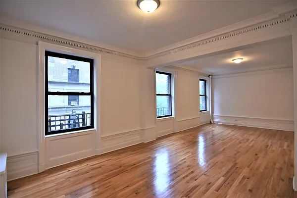 Rented by Buchbinder & Warren | media 20