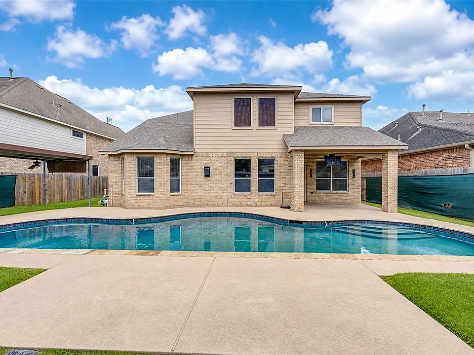17415 Elverson Oaks Dr