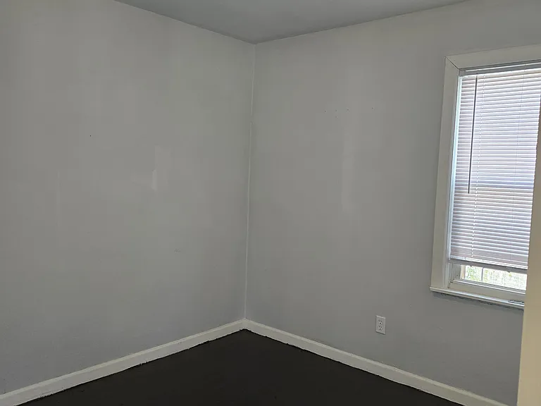 6201 Rosemont Ave — Photo 4
