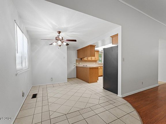 5th image of 3543 Willowdale Dr