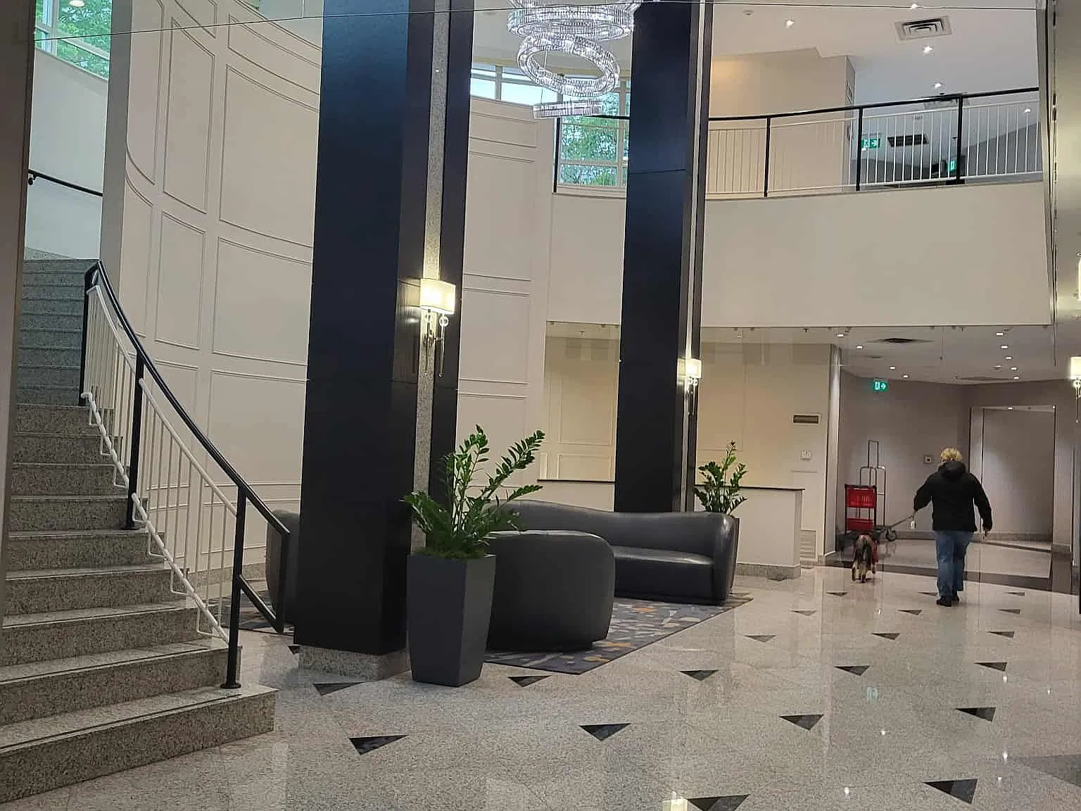 2 bed, $3,200 — Photo 2